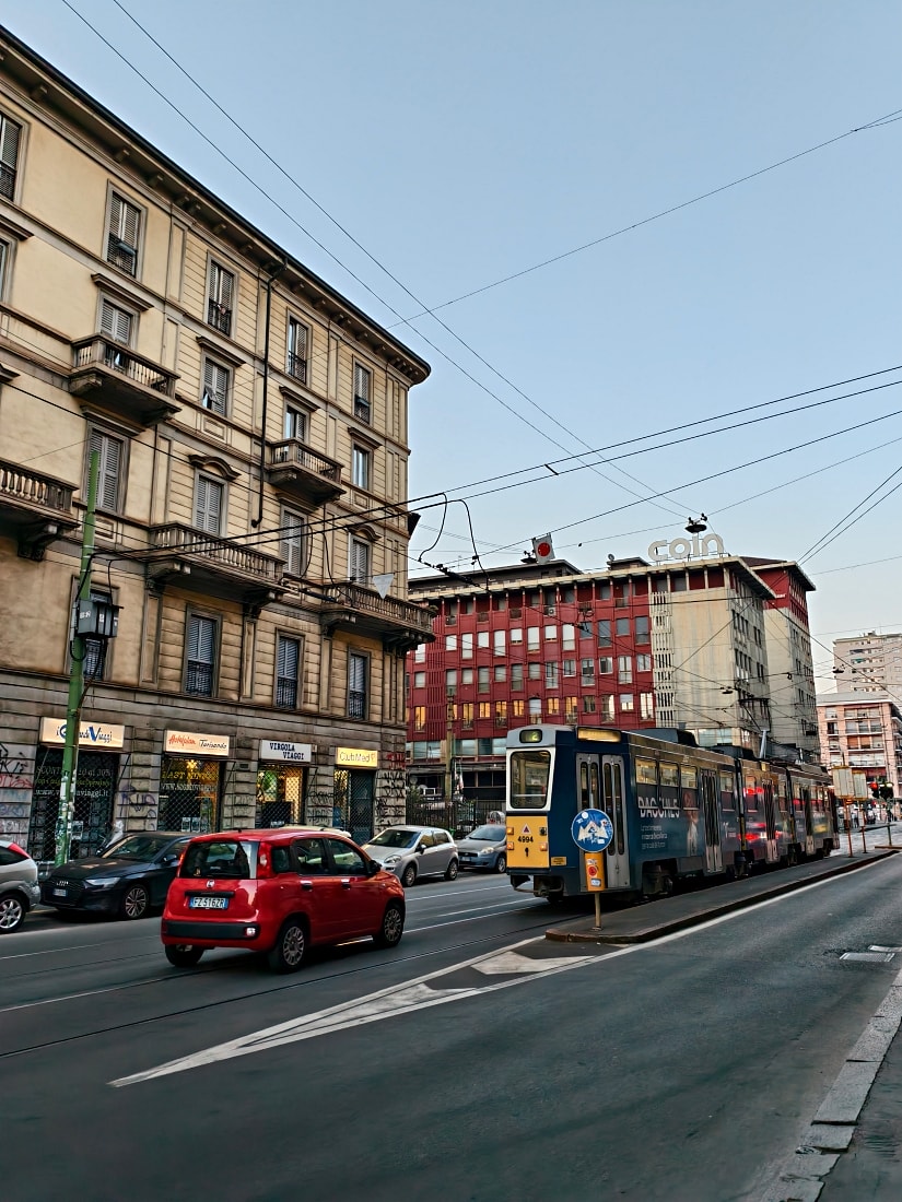 義大利 |多洛米蒂旅程D2-2_米蘭。但丁街。艾曼紐二世迴廊 。Navigli 運河 - 第65張圖 義大利 |多洛米蒂旅程D2-2_米蘭。但丁街。艾曼紐二世迴廊 。Navigli 運河