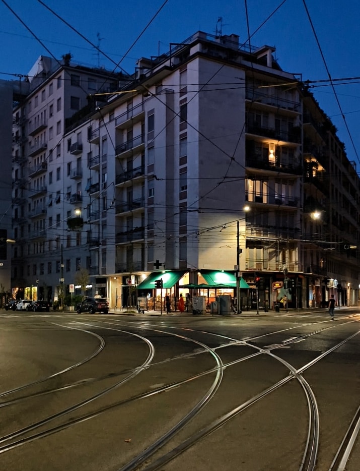 義大利 |多洛米蒂旅程D2-2_米蘭。但丁街。艾曼紐二世迴廊 。Navigli 運河 - 第75張圖 義大利 |多洛米蒂旅程D2-2_米蘭。但丁街。艾曼紐二世迴廊 。Navigli 運河