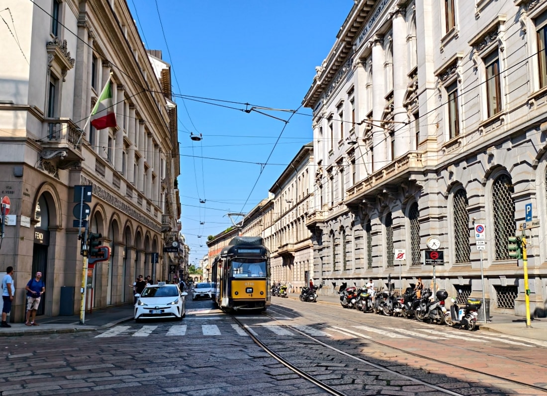 義大利 |多洛米蒂旅程D2-2_米蘭。但丁街。艾曼紐二世迴廊 。Navigli 運河 - 第18張圖 義大利 |多洛米蒂旅程D2-2_米蘭。但丁街。艾曼紐二世迴廊 。Navigli 運河