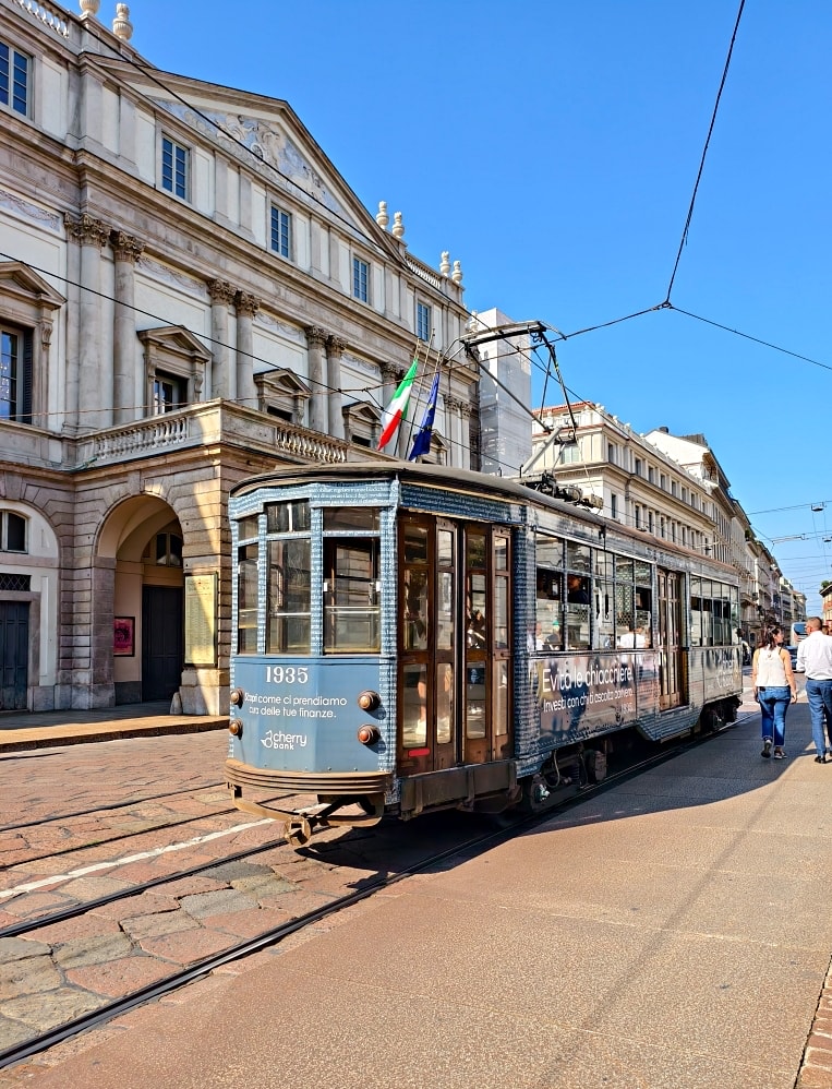 義大利 |多洛米蒂旅程D2-2_米蘭。但丁街。艾曼紐二世迴廊 。Navigli 運河 - 第19張圖 義大利 |多洛米蒂旅程D2-2_米蘭。但丁街。艾曼紐二世迴廊 。Navigli 運河