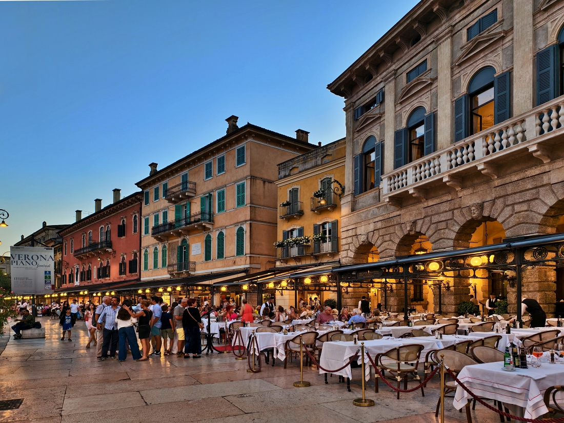 義大利 |多洛米蒂旅程D3_Verona千年競技場欣賞歌劇節。Camping Verona Village - 第75張圖 義大利 |多洛米蒂旅程D3_Verona千年競技場欣賞歌劇節。Camping Verona Village