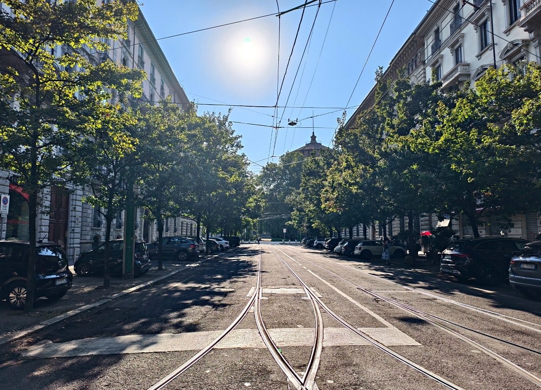 義大利 |多洛米蒂旅程D2-2_米蘭。但丁街。艾曼紐二世迴廊 。Navigli 運河 - 第26張圖 義大利 |多洛米蒂旅程D2-2_米蘭。但丁街。艾曼紐二世迴廊 。Navigli 運河