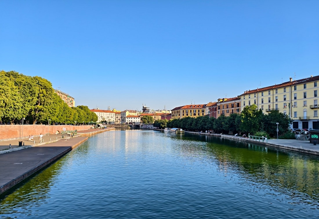 義大利 |多洛米蒂旅程D2-2_米蘭。但丁街。艾曼紐二世迴廊 。Navigli 運河 - 第32張圖 義大利 |多洛米蒂旅程D2-2_米蘭。但丁街。艾曼紐二世迴廊 。Navigli 運河
