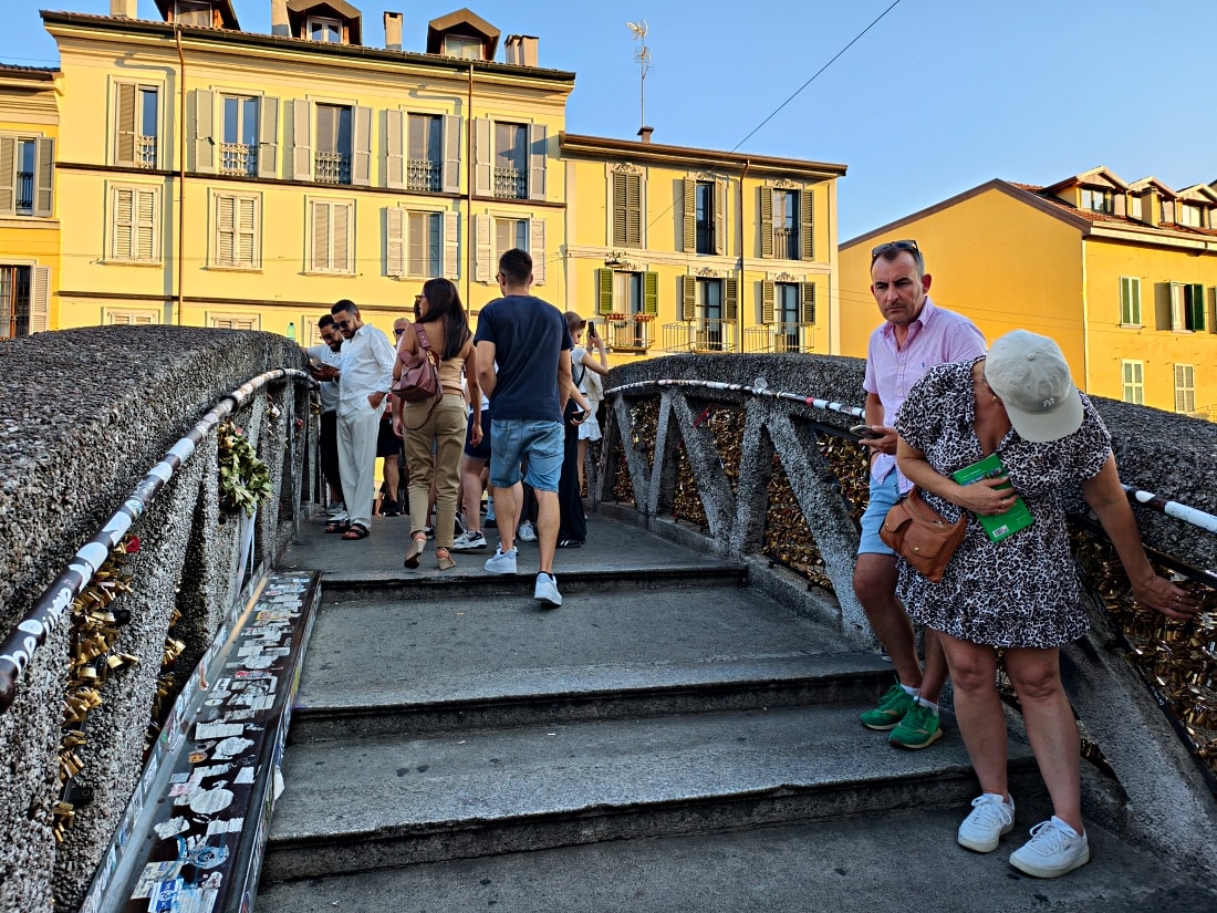 義大利 |多洛米蒂旅程D2-2_米蘭。但丁街。艾曼紐二世迴廊 。Navigli 運河 - 第49張圖 義大利 |多洛米蒂旅程D2-2_米蘭。但丁街。艾曼紐二世迴廊 。Navigli 運河