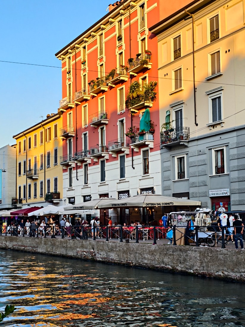 義大利 |多洛米蒂旅程D2-2_米蘭。但丁街。艾曼紐二世迴廊 。Navigli 運河 - 第51張圖 義大利 |多洛米蒂旅程D2-2_米蘭。但丁街。艾曼紐二世迴廊 。Navigli 運河