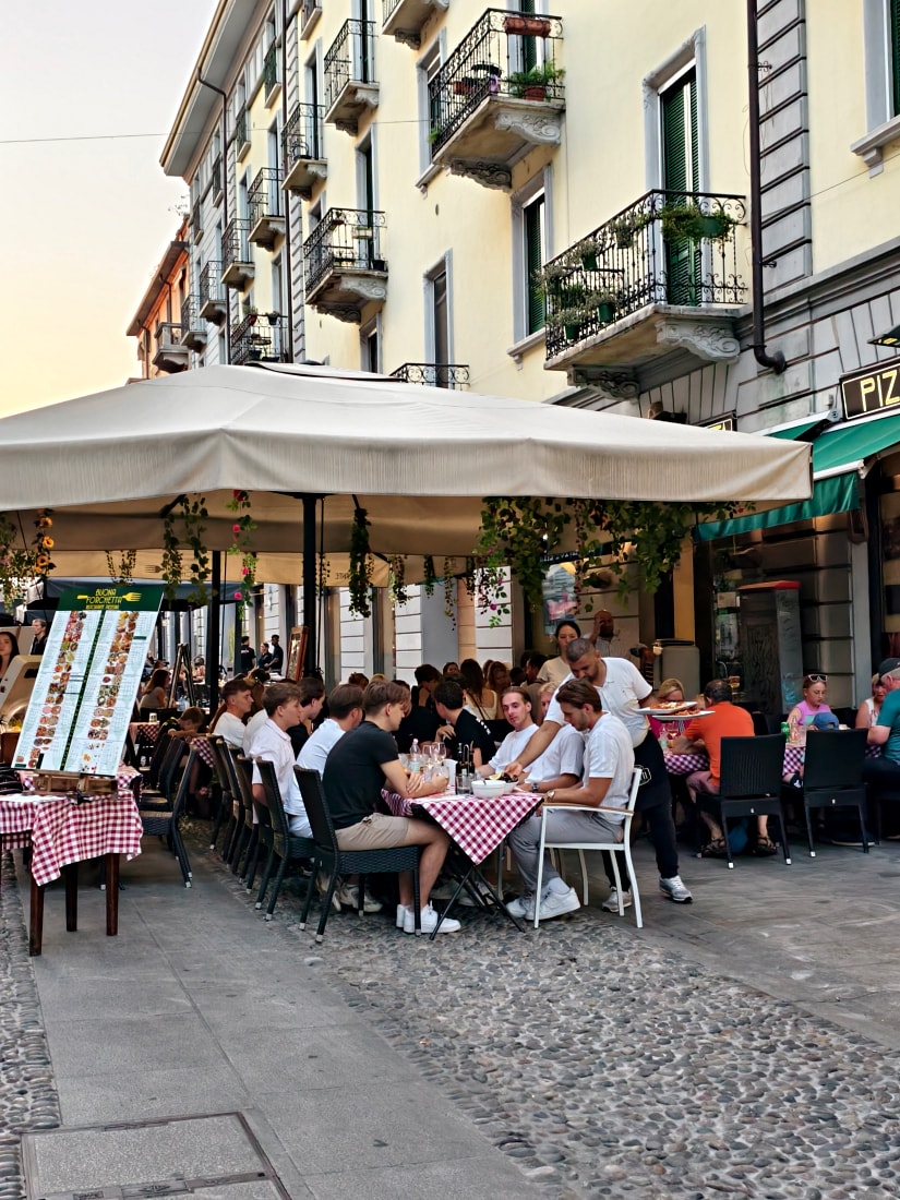義大利 |多洛米蒂旅程D2-2_米蘭。但丁街。艾曼紐二世迴廊 。Navigli 運河 - 第62張圖 義大利 |多洛米蒂旅程D2-2_米蘭。但丁街。艾曼紐二世迴廊 。Navigli 運河