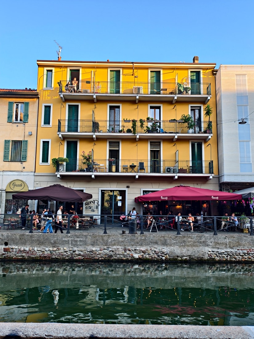 義大利 |多洛米蒂旅程D2-2_米蘭。但丁街。艾曼紐二世迴廊 。Navigli 運河 - 第48張圖 義大利 |多洛米蒂旅程D2-2_米蘭。但丁街。艾曼紐二世迴廊 。Navigli 運河