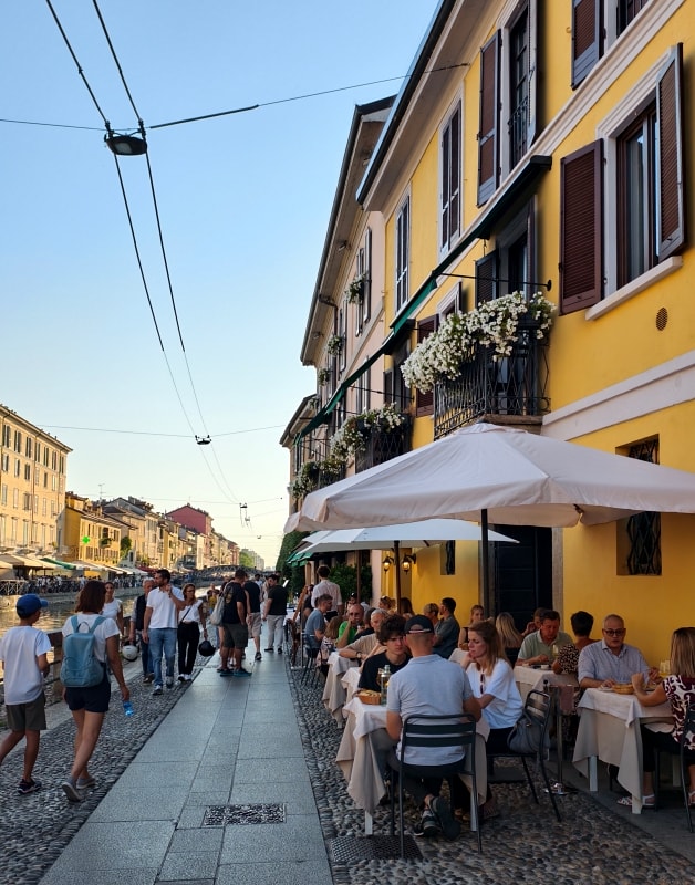 義大利 |多洛米蒂旅程D2-2_米蘭。但丁街。艾曼紐二世迴廊 。Navigli 運河 - 第39張圖 義大利 |多洛米蒂旅程D2-2_米蘭。但丁街。艾曼紐二世迴廊 。Navigli 運河