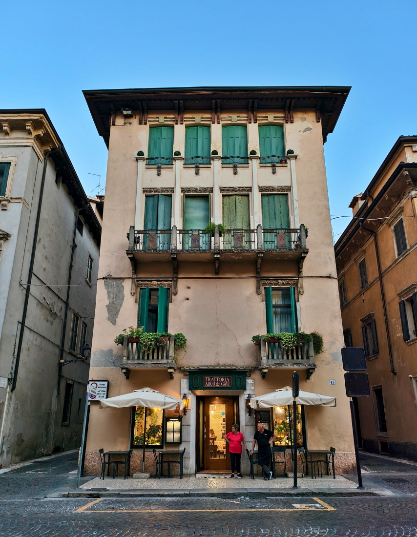 義大利 |多洛米蒂旅程D3_Verona千年競技場欣賞歌劇節。Camping Verona Village - 第65張圖 義大利 |多洛米蒂旅程D3_Verona千年競技場欣賞歌劇節。Camping Verona Village