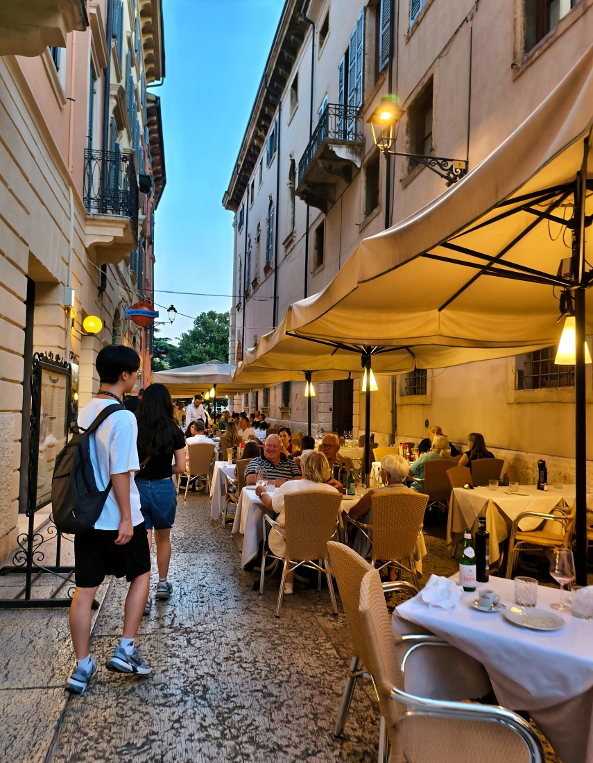 義大利 |多洛米蒂旅程D3_Verona千年競技場欣賞歌劇節。Camping Verona Village - 第74張圖 義大利 |多洛米蒂旅程D3_Verona千年競技場欣賞歌劇節。Camping Verona Village